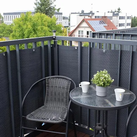 Rentplanet - Przy Lotnisku Appartement Poznań